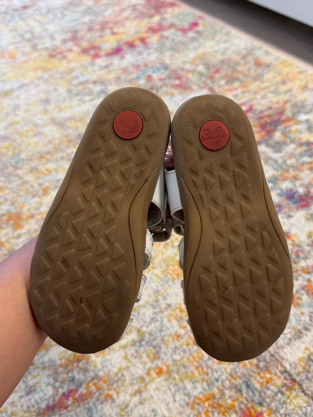 See Kai Run White Leather Closed-Toe Kids Sandals (size est. 11 toddler)